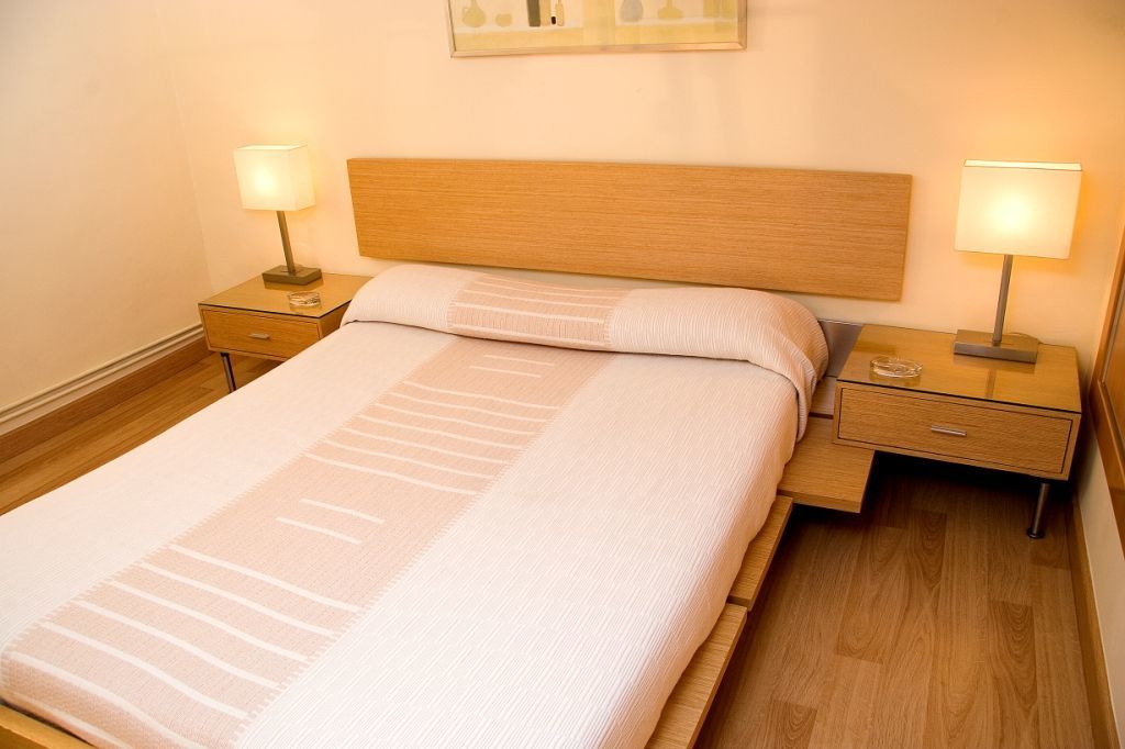 Apartamentos Alos Barcellona Esterno foto