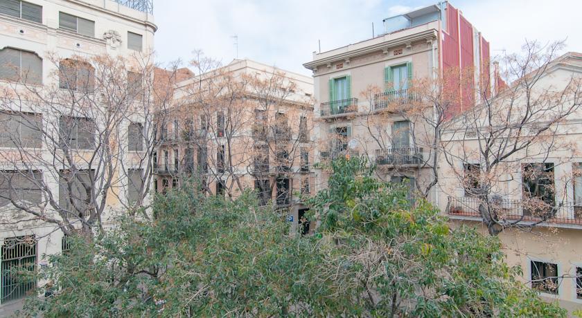 Apartamentos Alos Barcellona Esterno foto